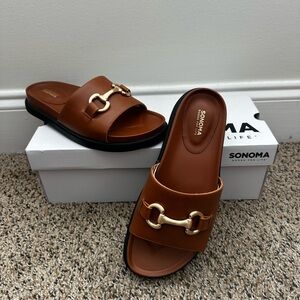 Sonoma Tan Slide Sandals with Gold Detail
